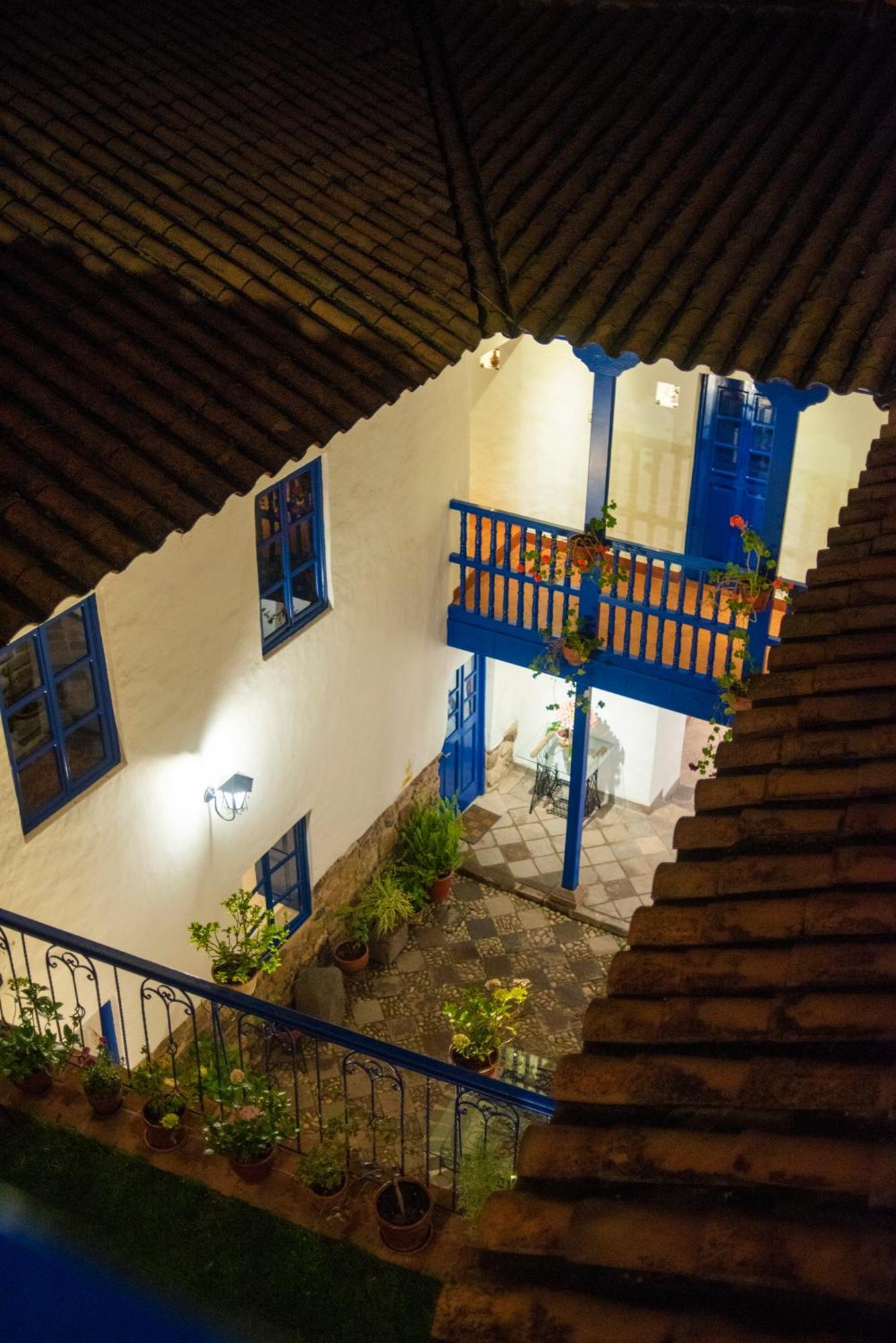 Rumi Wasi Cusco Luaran gambar